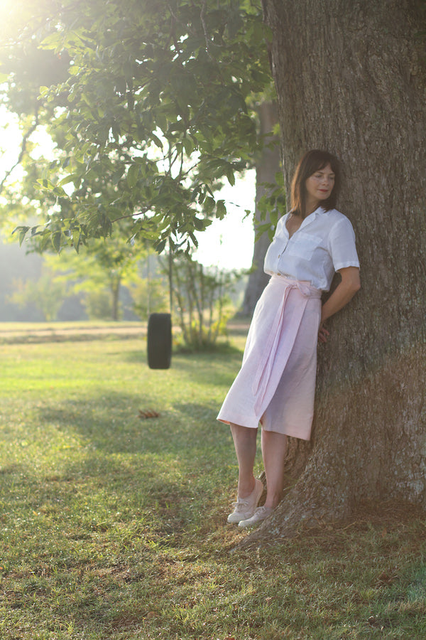 EVERYDAY BEAUTIFUL A-LINE APRON WRAP SKIRT IN SOFT PINK LINEN
